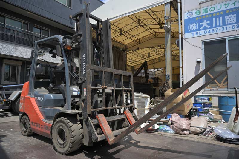 フォークリフト（ヒンジ）