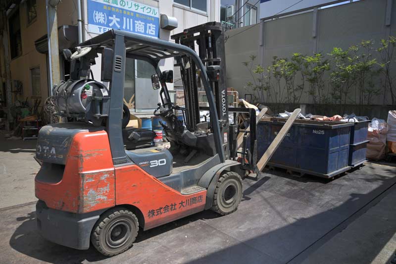 フォークリフト（ヒンジ）